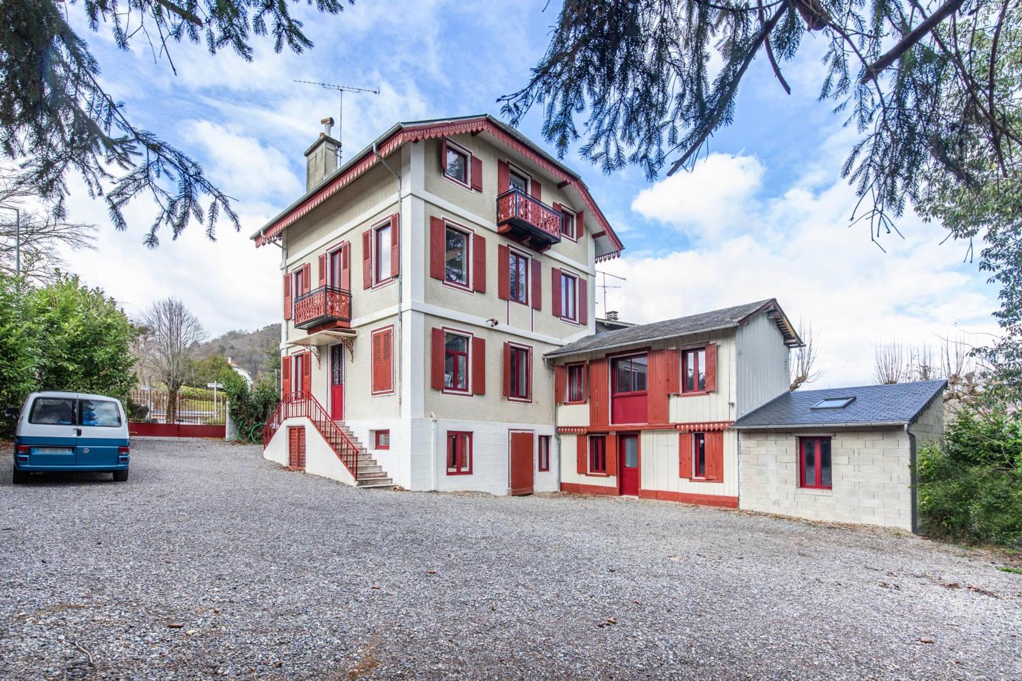 L'Observatoire Du Pic Bagneres-de-Bigorre Luaran gambar